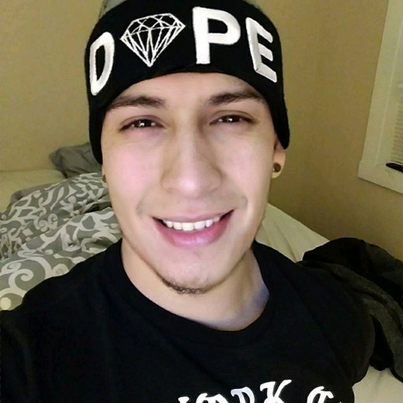 Meet your Posher, Miguel - Picture 1 of 1